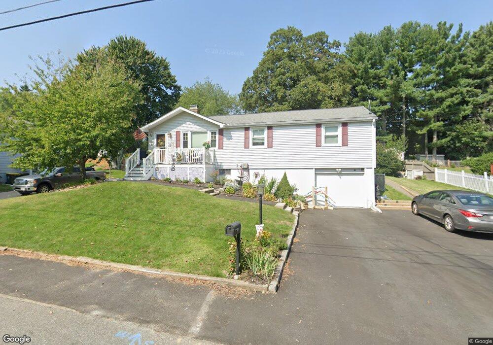 28 Arapahoe Rd, Bellingham, MA 02019 - photo 1