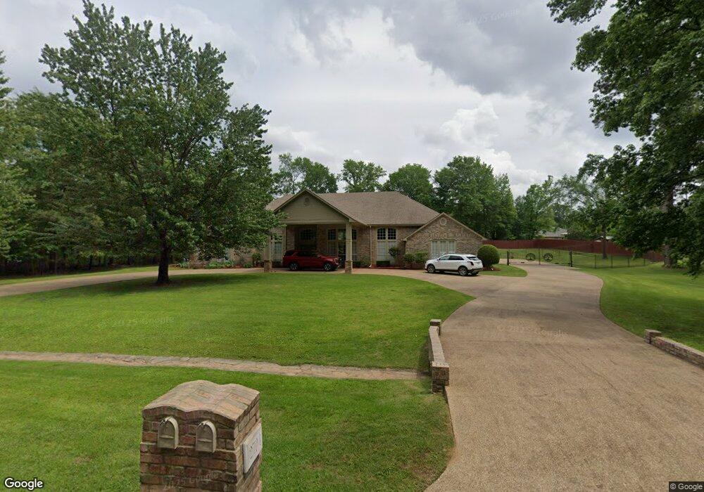 2704 Sarah Cir, Texarkana, TX 75503 - photo 1
