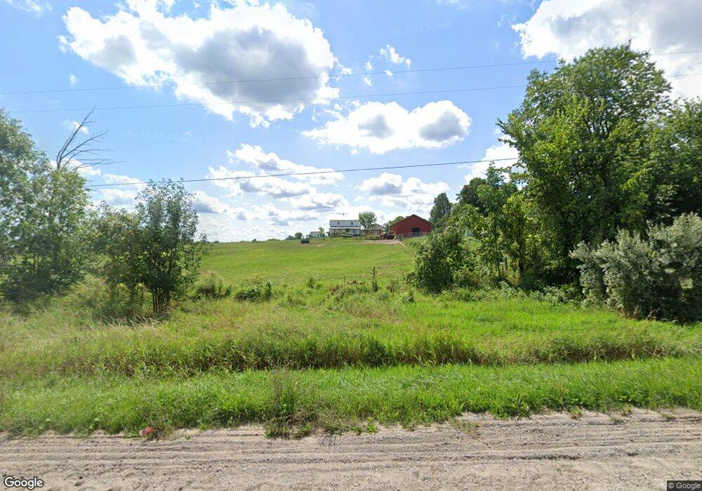 9744 E Gladwin Rd, Gladwin, MI 48624 - photo 1