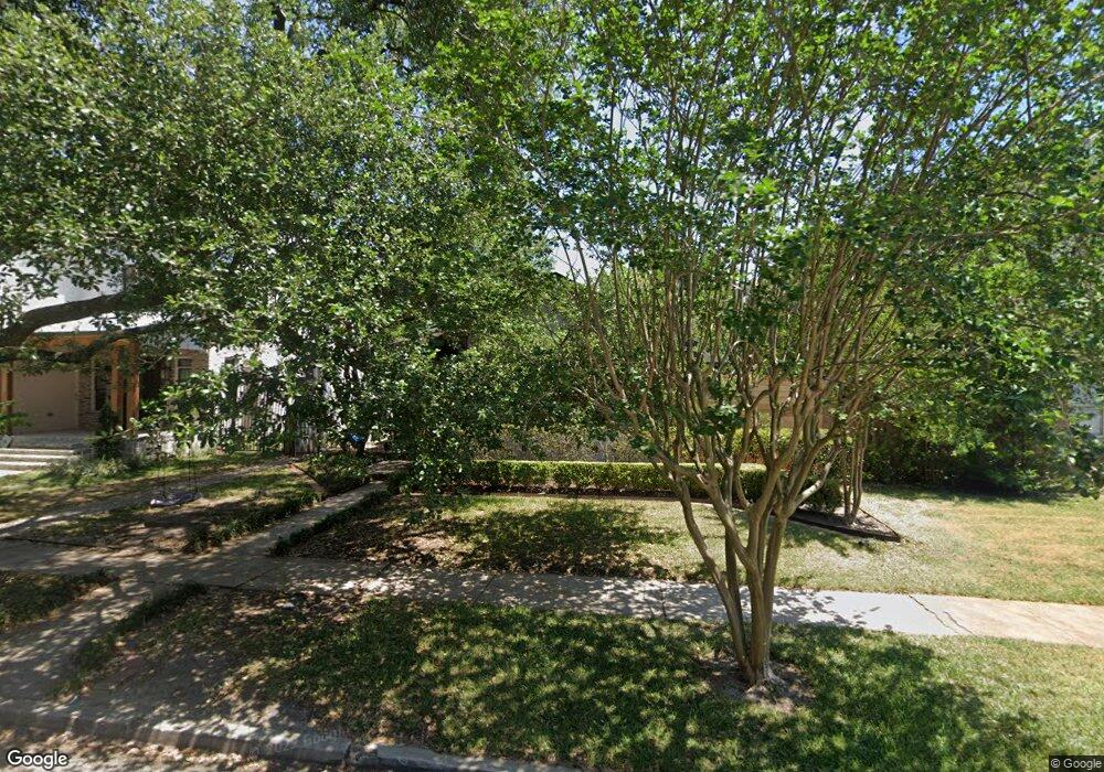 1813 Cherryhurst St, Houston, TX 77006 - photo 1