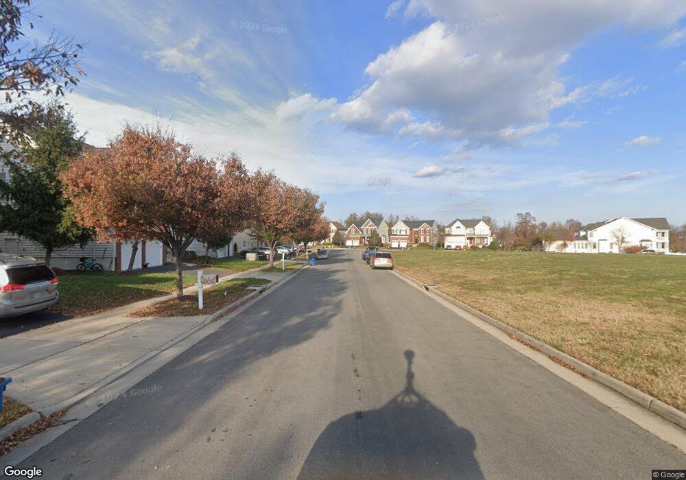 25158 Eisenhower Dr, Chantilly, VA 20152 - photo 1