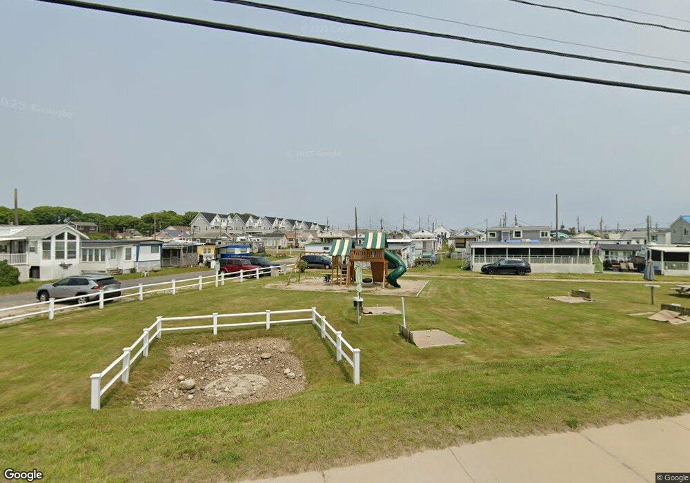 18 Holden Rd, Wakefield, RI 02879 - photo 1