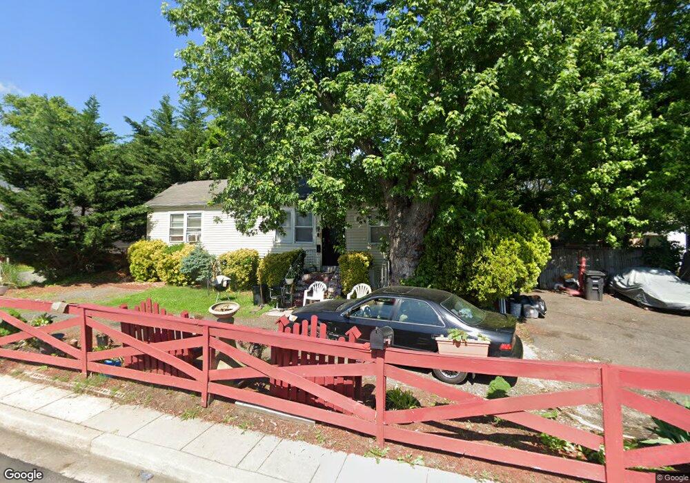 1005 Larchmont Ave, Capitol Heights, MD 20743 - photo 1