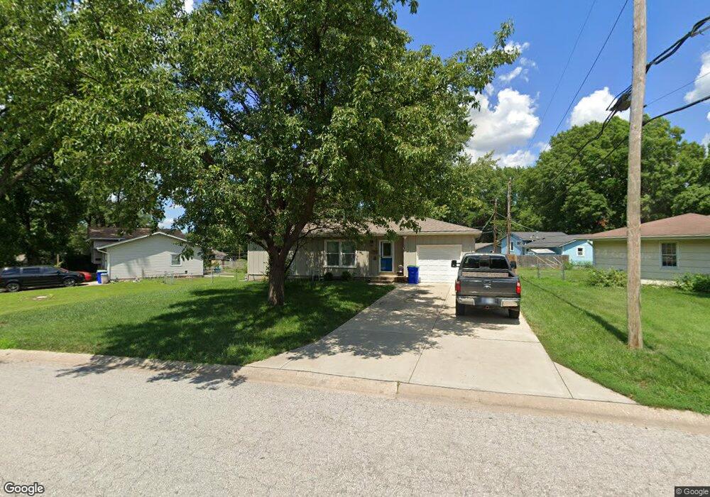 10710 W 72nd St, Shawnee, KS 66203 - photo 1