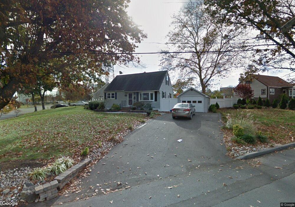 123 Tunison Rd, New Brunswick, NJ 08901 - photo 1