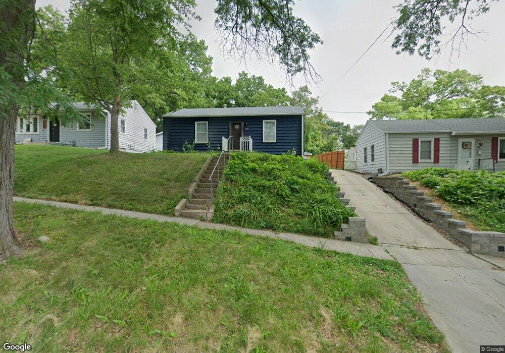 503 Davis Ave, Des Moines, IA 50315 - photo 1