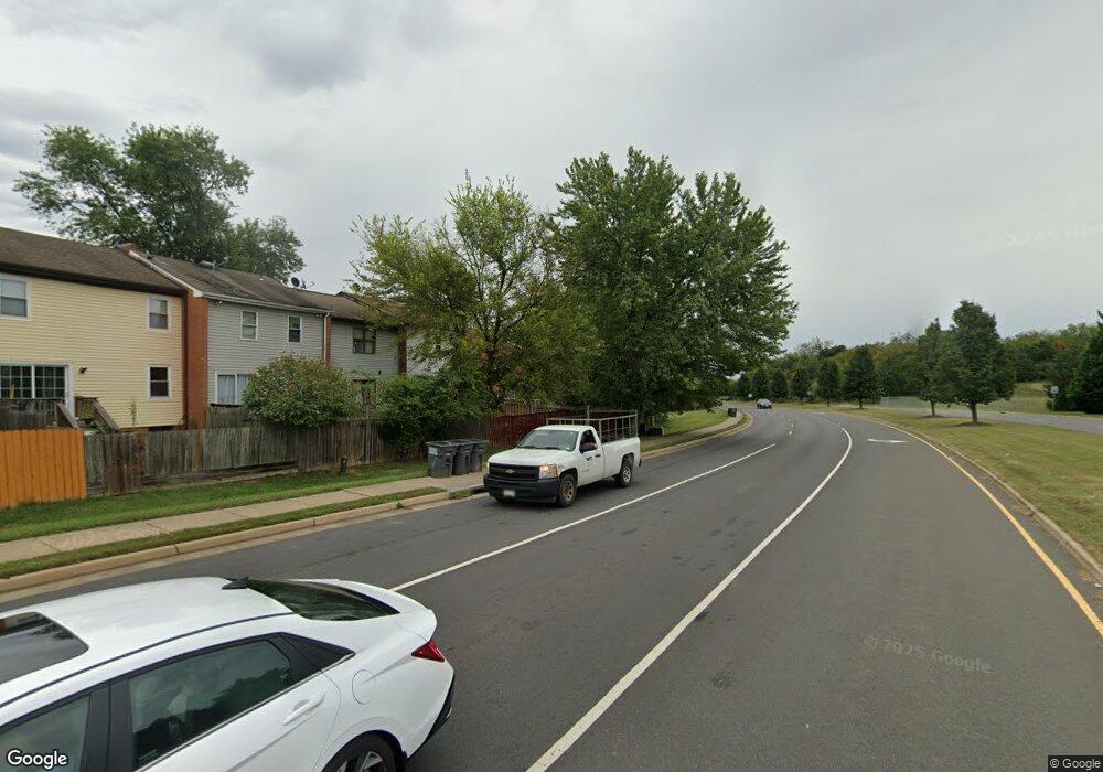 8242 Wycliffe Ct, Manassas, VA 20109 - photo 1