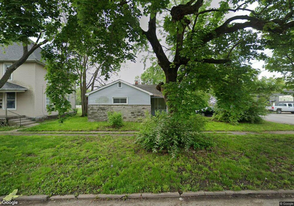 1021 Champaign Ave, Mattoon, IL 61938 - photo 1