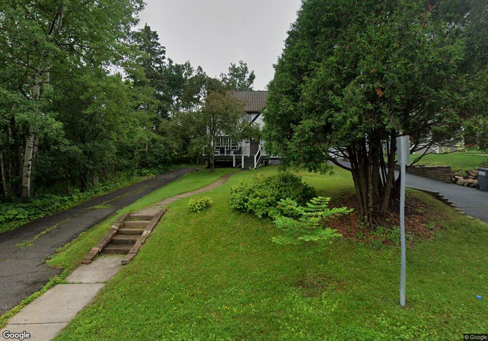 405 Lakeview Ave, Duluth, MN 55812 - photo 1