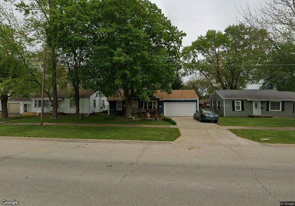 212 Limit St, Lincoln, IL 62656 - photo 1