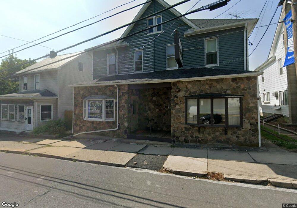 118 S Broadway, Wind Gap, PA 18091 - photo 1