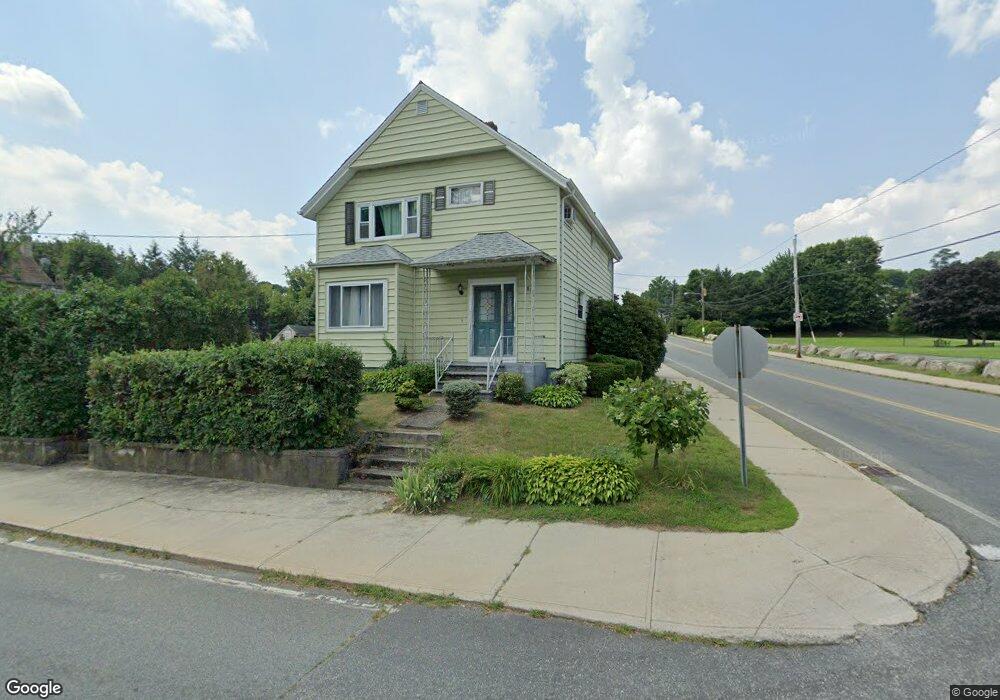 812 N Main St, Blackstone, MA 01504 - photo 1