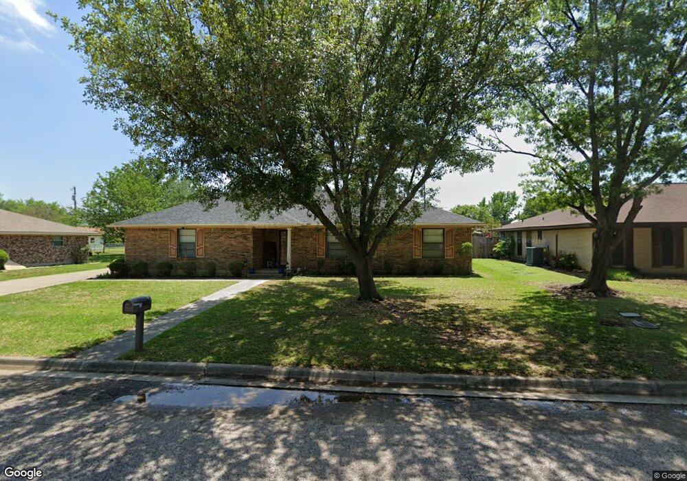 309 Red River Dr, Whitesboro, TX 76273 - photo 1