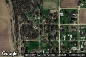 202 Lafayette St, La Fayette, IL 61449