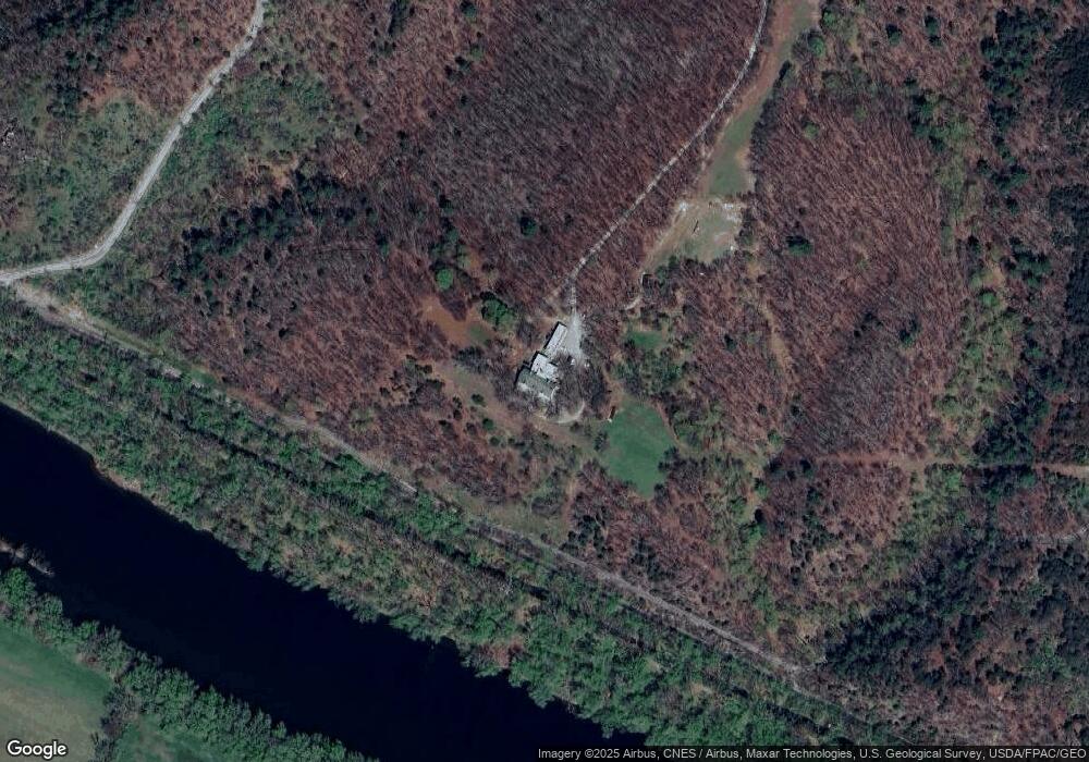 11761 Woodmont Rd, Hancock, MD 21750 - photo 1