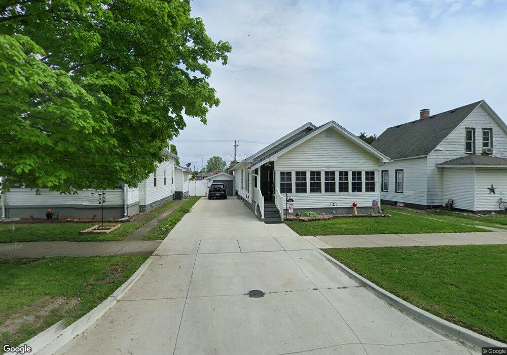 812 Wabash Ave, Mattoon, IL 61938 - photo 1