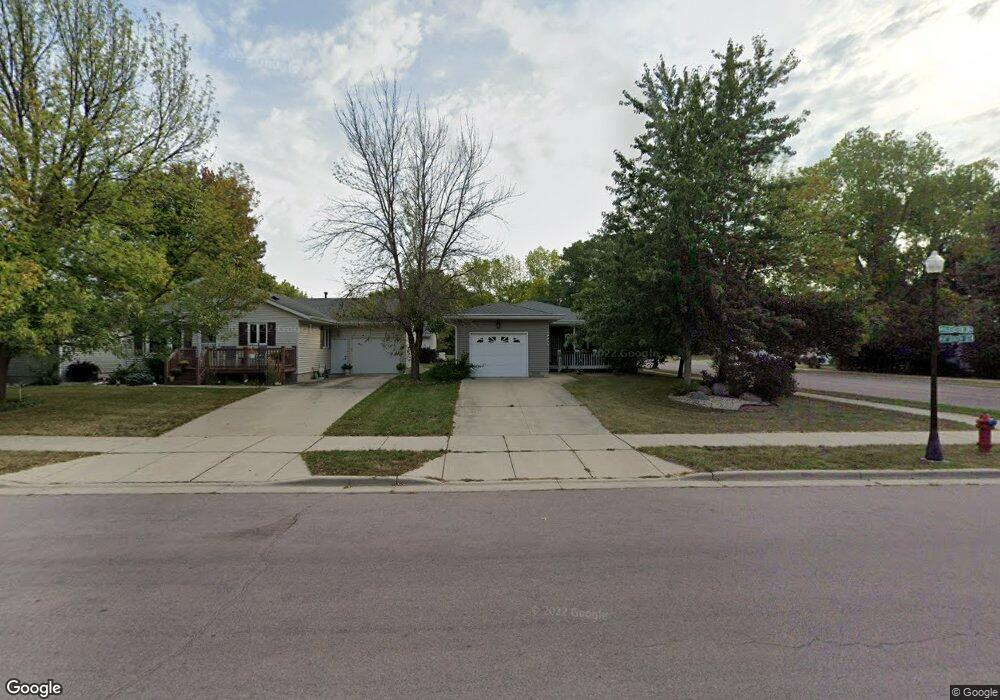 1323 Hauenstein Dr, New Ulm, MN 56073 - photo 1