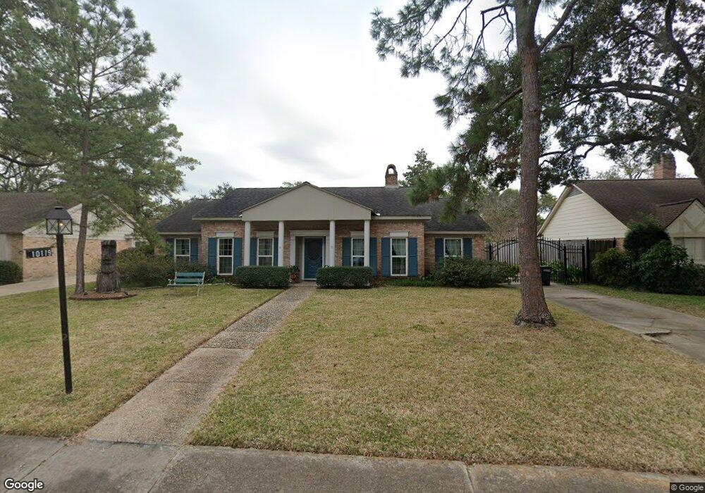 10119 Chevy Chase Dr, Houston, TX 77042 - photo 1