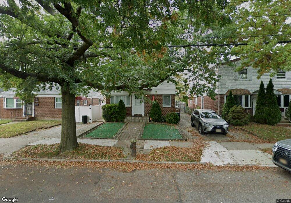 7718 Little Neck Pkwy, Glen Oaks, NY 11004 - photo 1