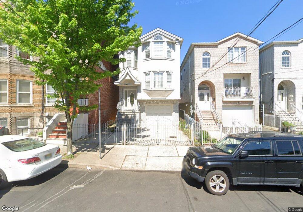 582 N 9th St, Newark, NJ 07107 - photo 1