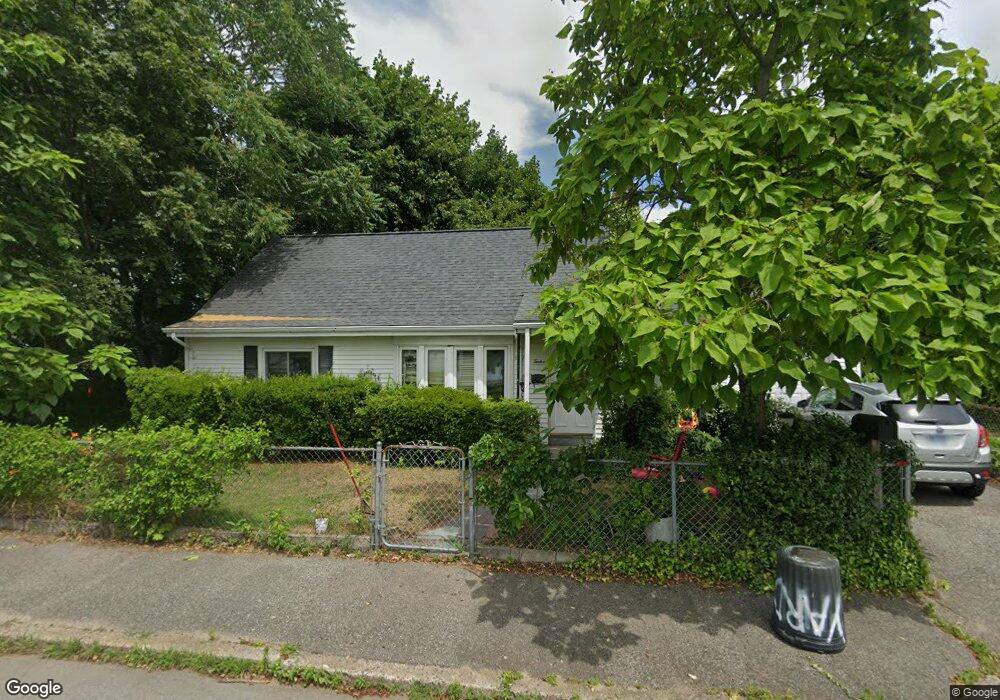 12 Windsor Ct, Pawtucket, RI 02861 - photo 1