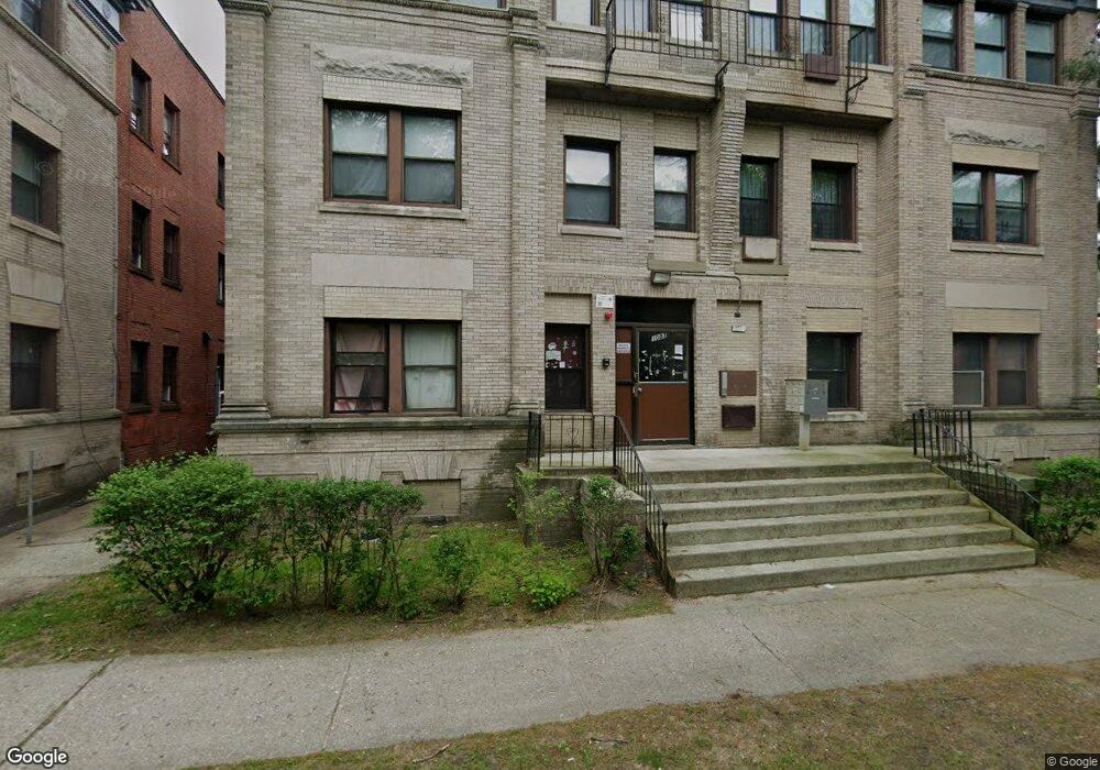 1083 Worthington St, Springfield, MA 01109 - photo 1