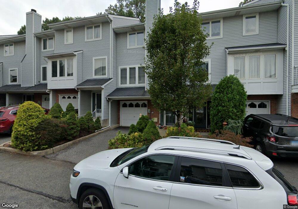 111 Commodore Dr, Staten Island, NY 10309 - photo 1