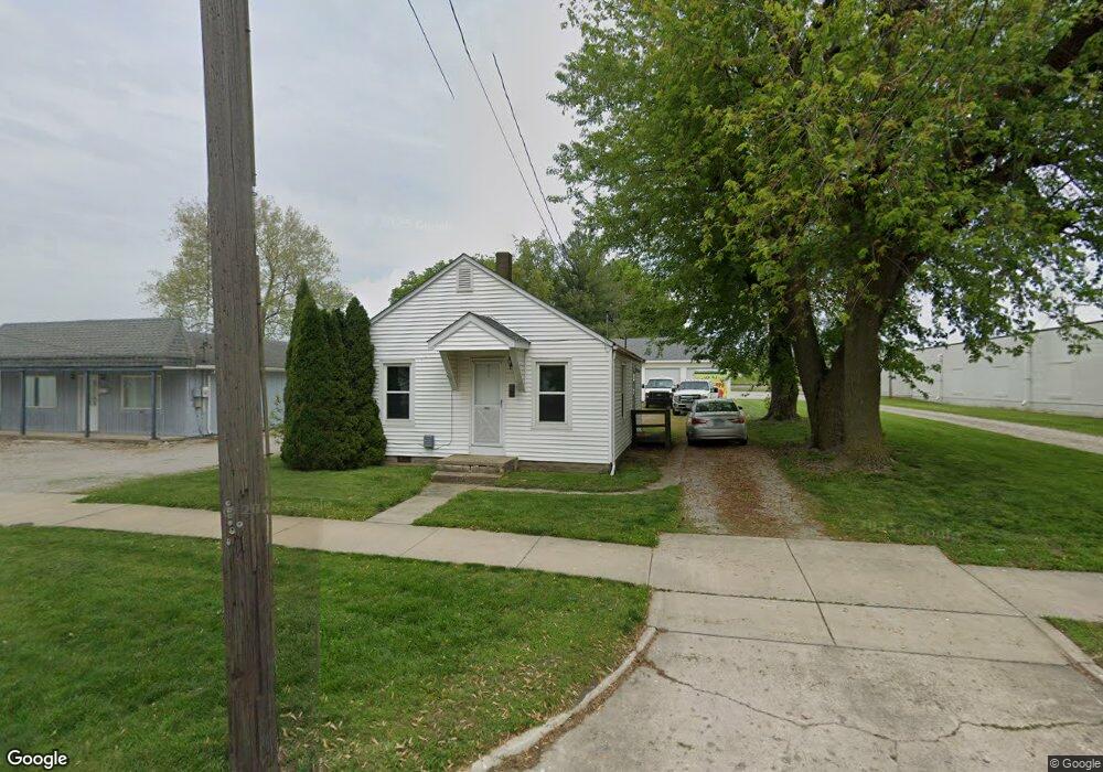 2808 Marshall Ave, Mattoon, IL 61938 - photo 1