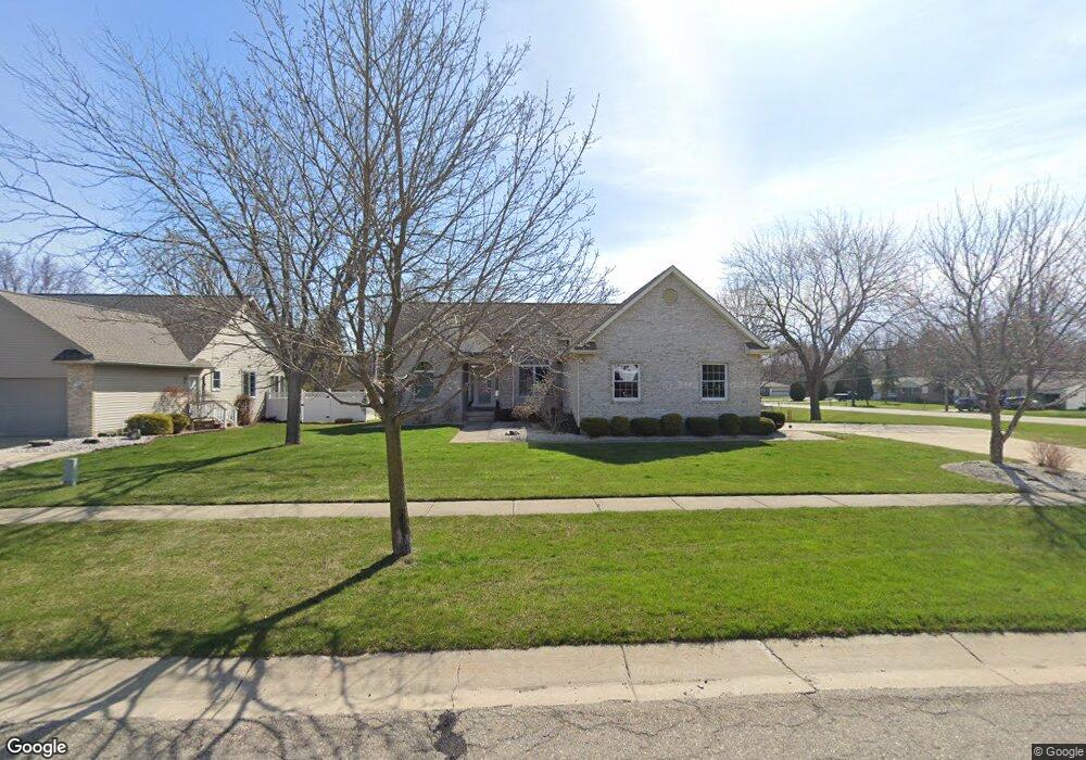 233 Primrose Ln, Flushing, MI 48433 - photo 1