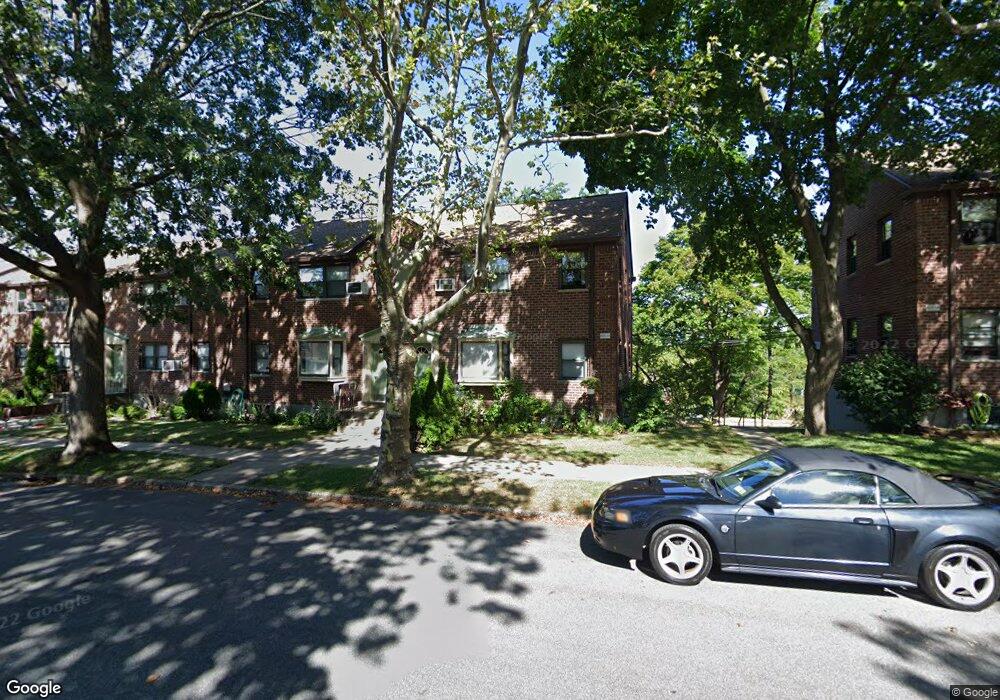 5761 246th Crescent, Little Neck, NY 11362 - photo 1