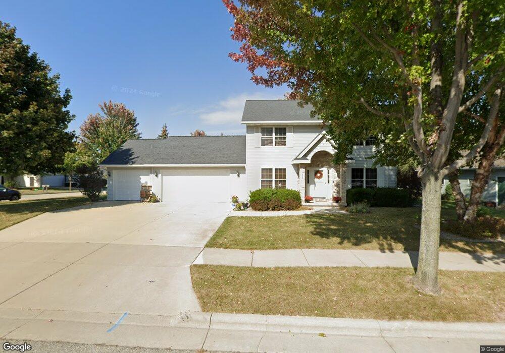 113 Hidden Ridges Cir, Combined Locks, WI 54113 - photo 1