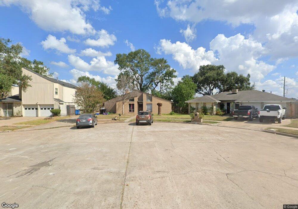 5810 Caruso Forest Dr, Houston, TX 77088 - photo 1