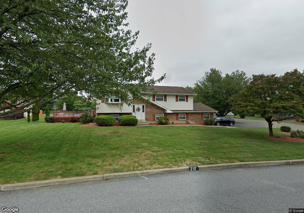 218 Crestmont St, Pen Argyl, PA 18072 - photo 1