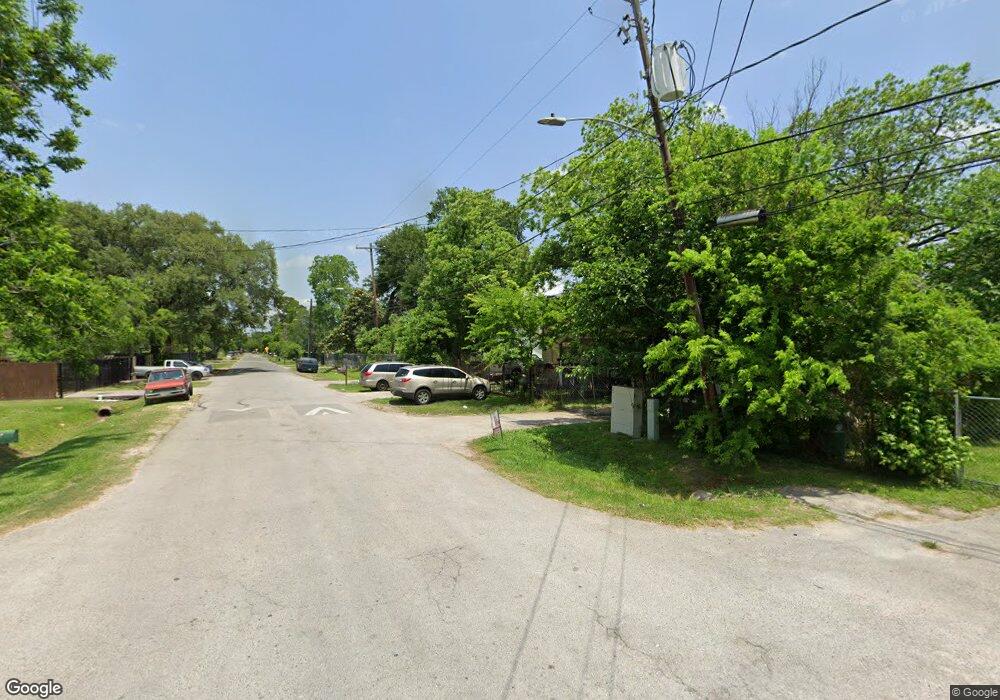 8944 Friendly Rd, Houston, TX 77093 - photo 1