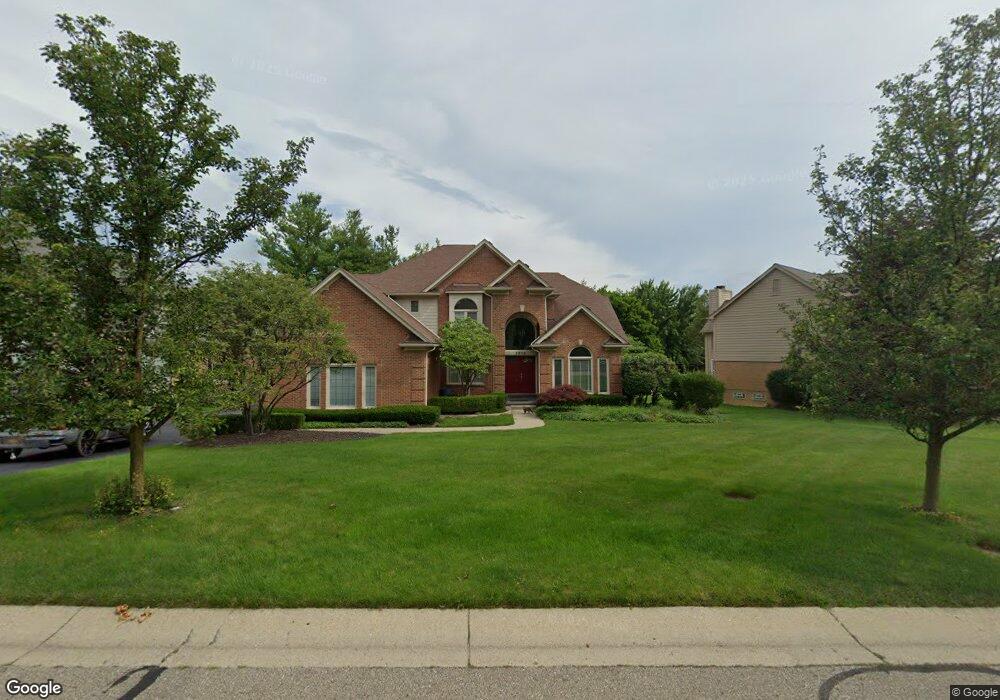 5970 Orchard Woods Dr, West Bloomfield, MI 48324 - photo 1