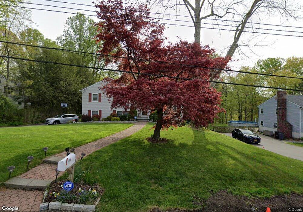 2384 Hawthorne Dr, Yorktown Heights, NY 10598 - photo 1