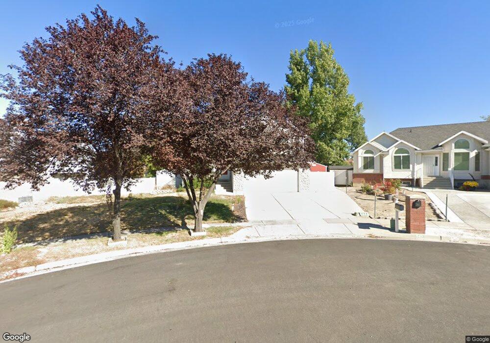 541 Wood Rose Cir, Midvale, UT 84047 - photo 1