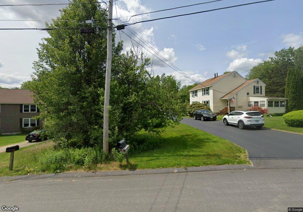 10 Richardson Dr unit R, Derry, NH 03038 - photo 1