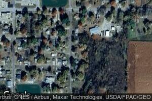204 S Fairview St, Exira, IA 50076