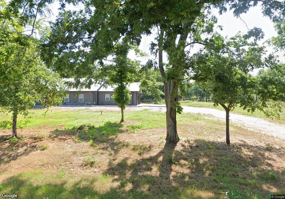 1702 N Fox St, Chouteau, OK 74337 - photo 1