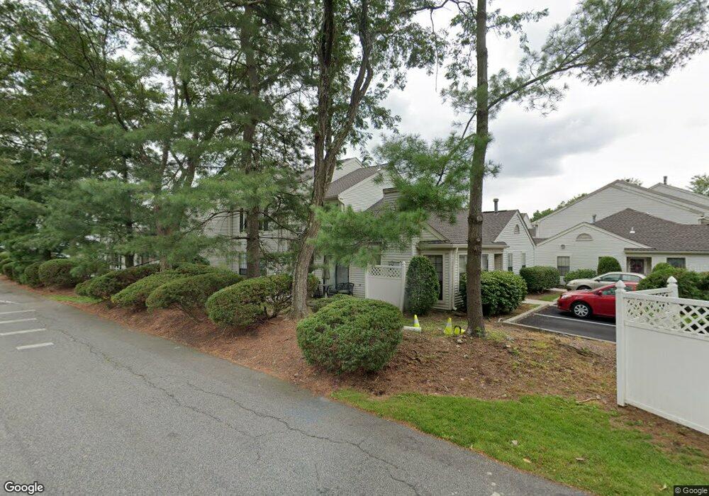 61 Fromm Ct, Mahwah, NJ 07430 - photo 1