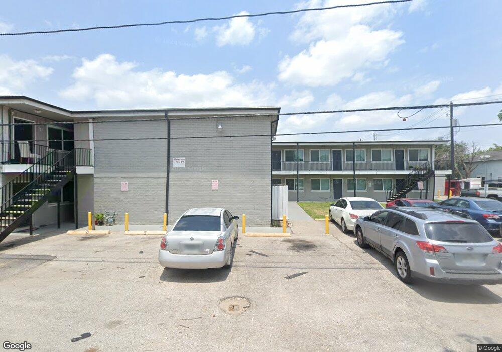 300 Marathon St unit 18, Houston, TX 77018 - photo 1
