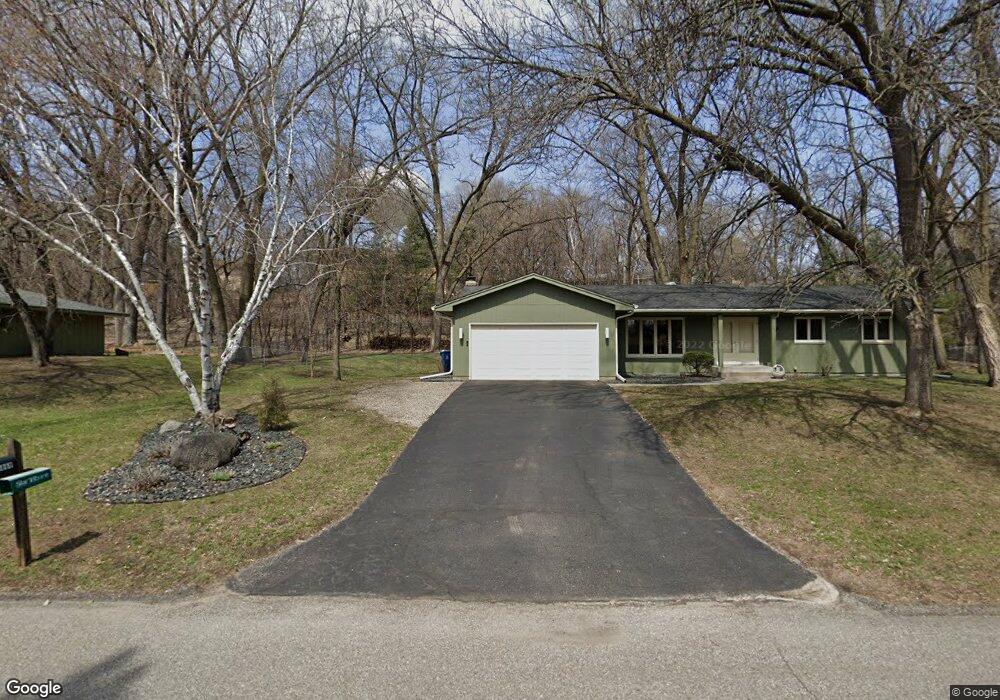 15868 Randall Ln, Minnetonka, MN 55345 - photo 1