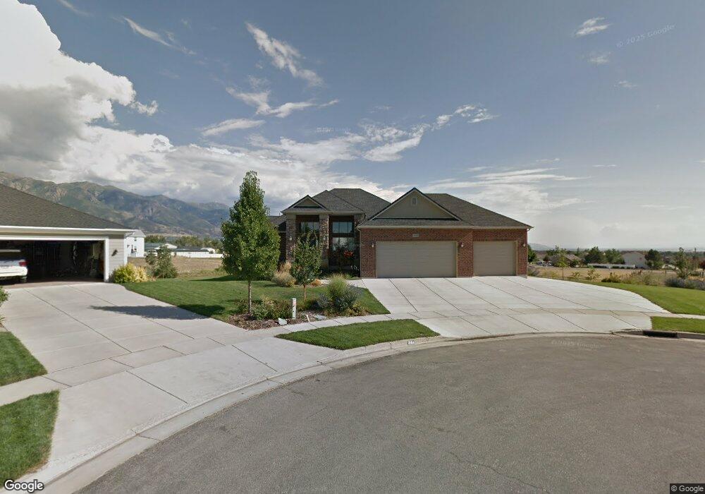 2104 N 5 E, Layton, UT 84041 - photo 1