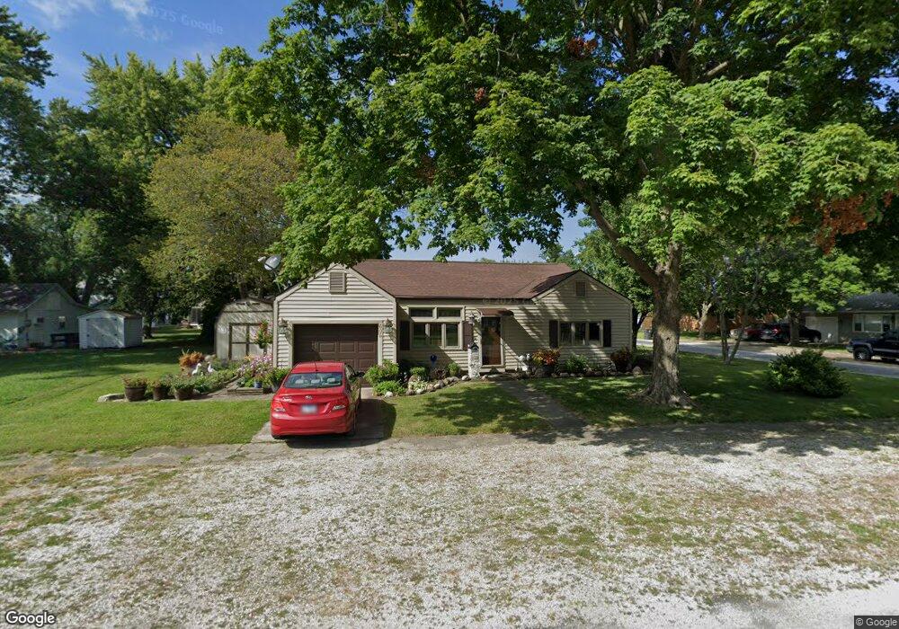 606 E Houghton St unit 1, Tuscola, IL 61953 - photo 1