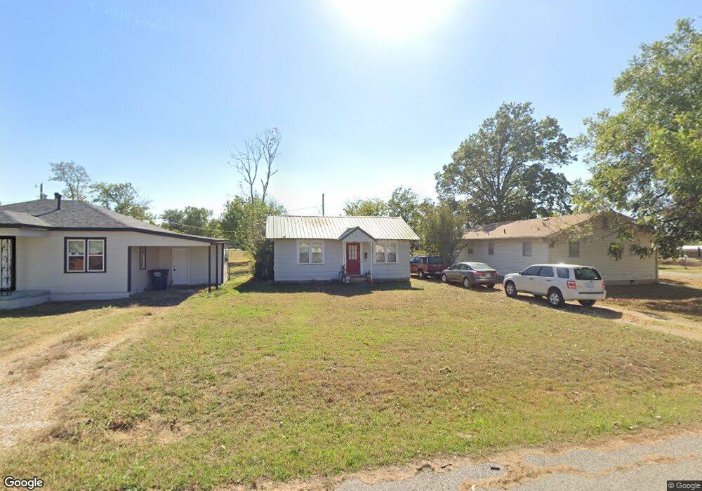 221 W 36th St, Shawnee, OK 74804 - photo 1