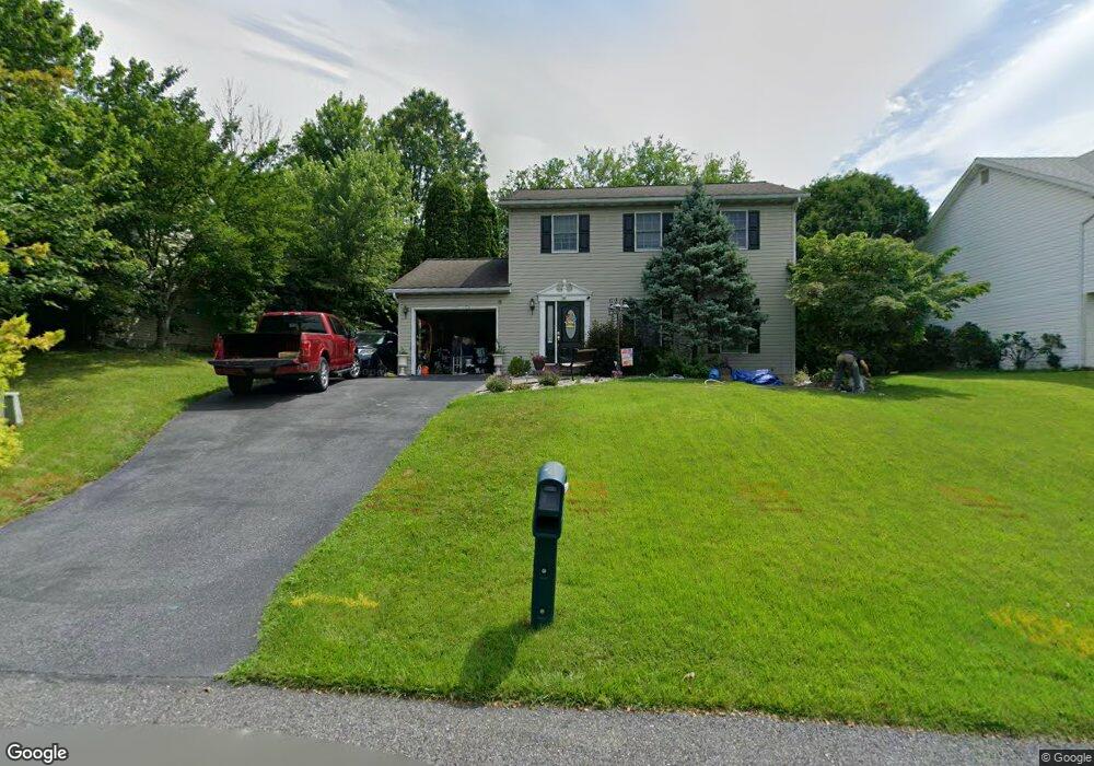 267 Park Terrace Ct, Bath, PA 18014 - photo 1