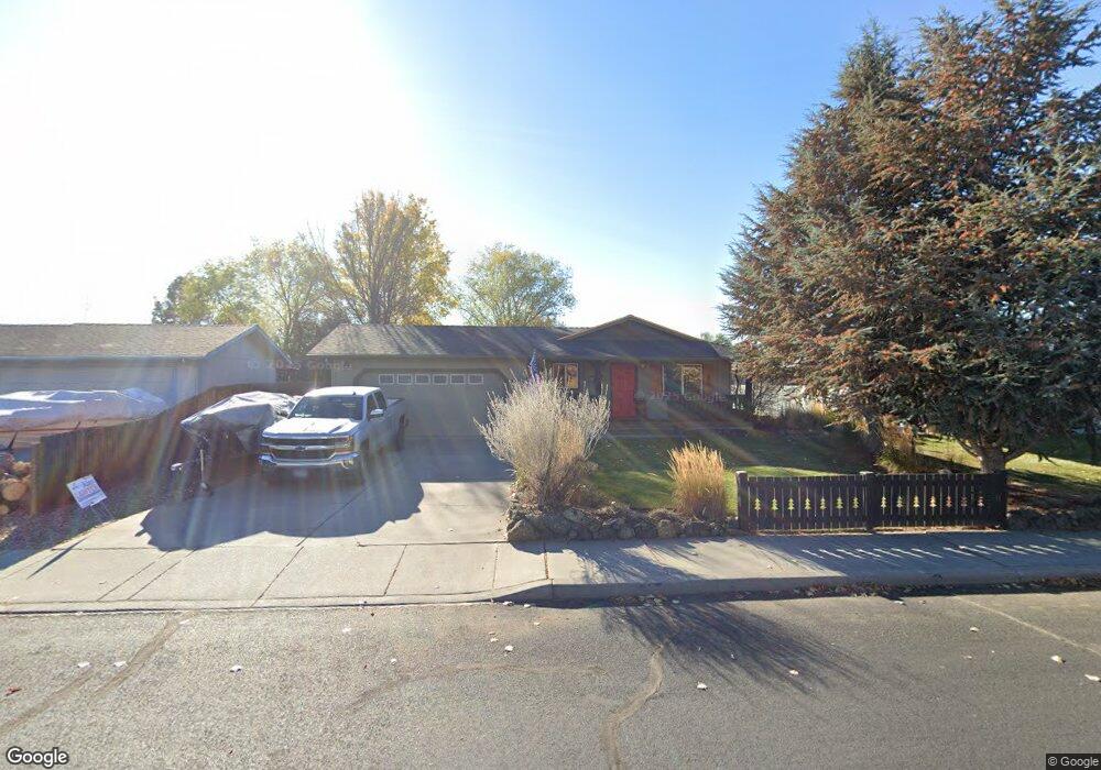 2928 SW Pumice Ave, Redmond, OR 97756 - photo 1