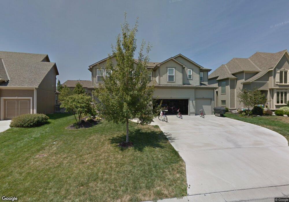 5520 Round Prairie St, Shawnee, KS 66226 - photo 1