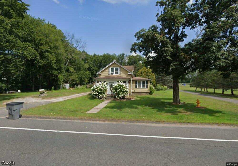 196 N Maple St, Enfield, CT 06082 - photo 1